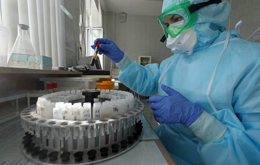 Lãnh đạo quỹ phát triển vaccine Nga: 'Vaccine COVID-19 Nga đang bị tấn công' - 1