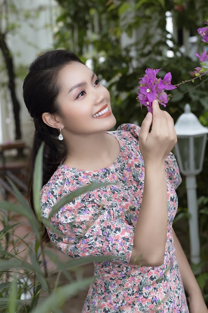 Ca sĩ Nguyễn Ngọc Anh lần đầu khoe con gái nhỏ - 10