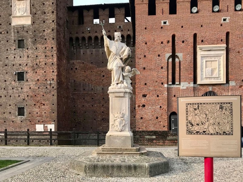 lau dai castello sforzesco – noi luu giu lich su cua milan hinh 4