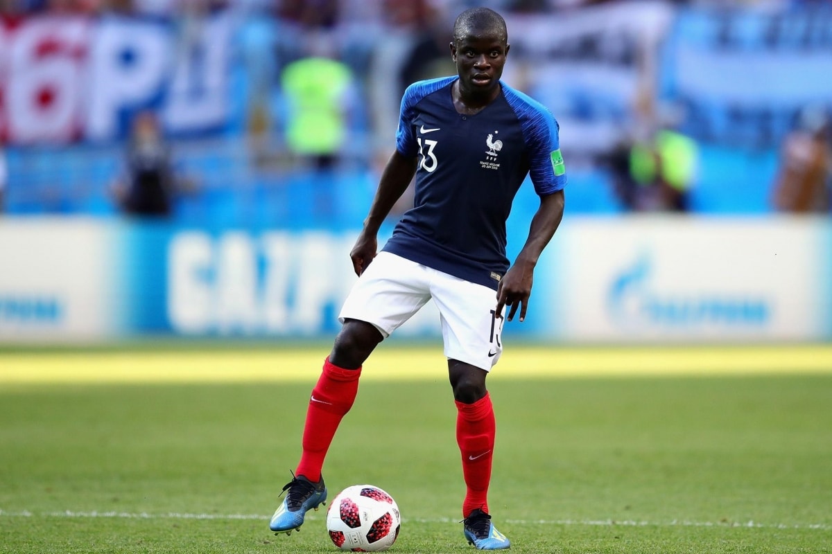 Tiền vệ: N’Golo Kante