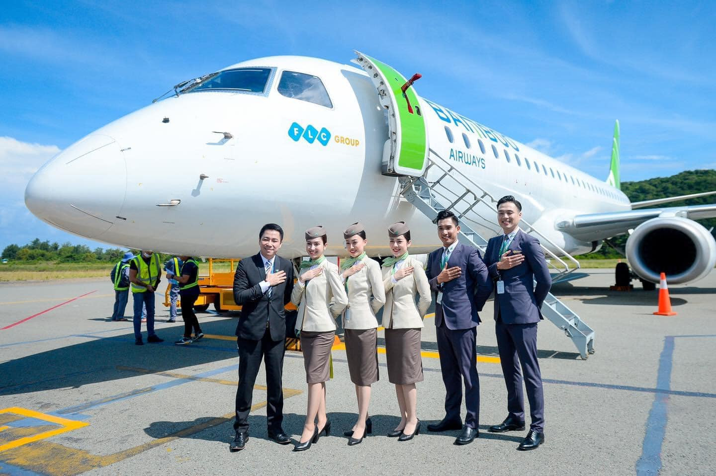 Khai trương 3 đường bay thẳng, Bamboo Airways tặng 1 tỷ đồng tiền mặt hỗ trợ hộ nghèo Côn Đảo - ảnh 6