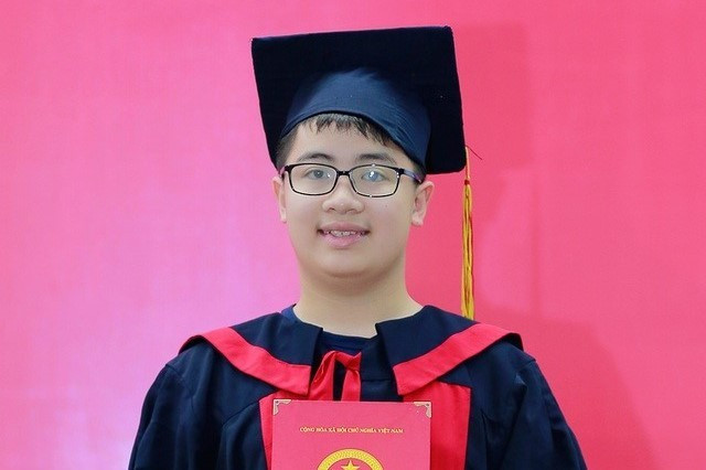 Ngô Quý Đăng, học sinh lớp 11 giành Huy chương Vàng Olympic Toán học quốc tế (IMO) 2020 (6/10/2020)