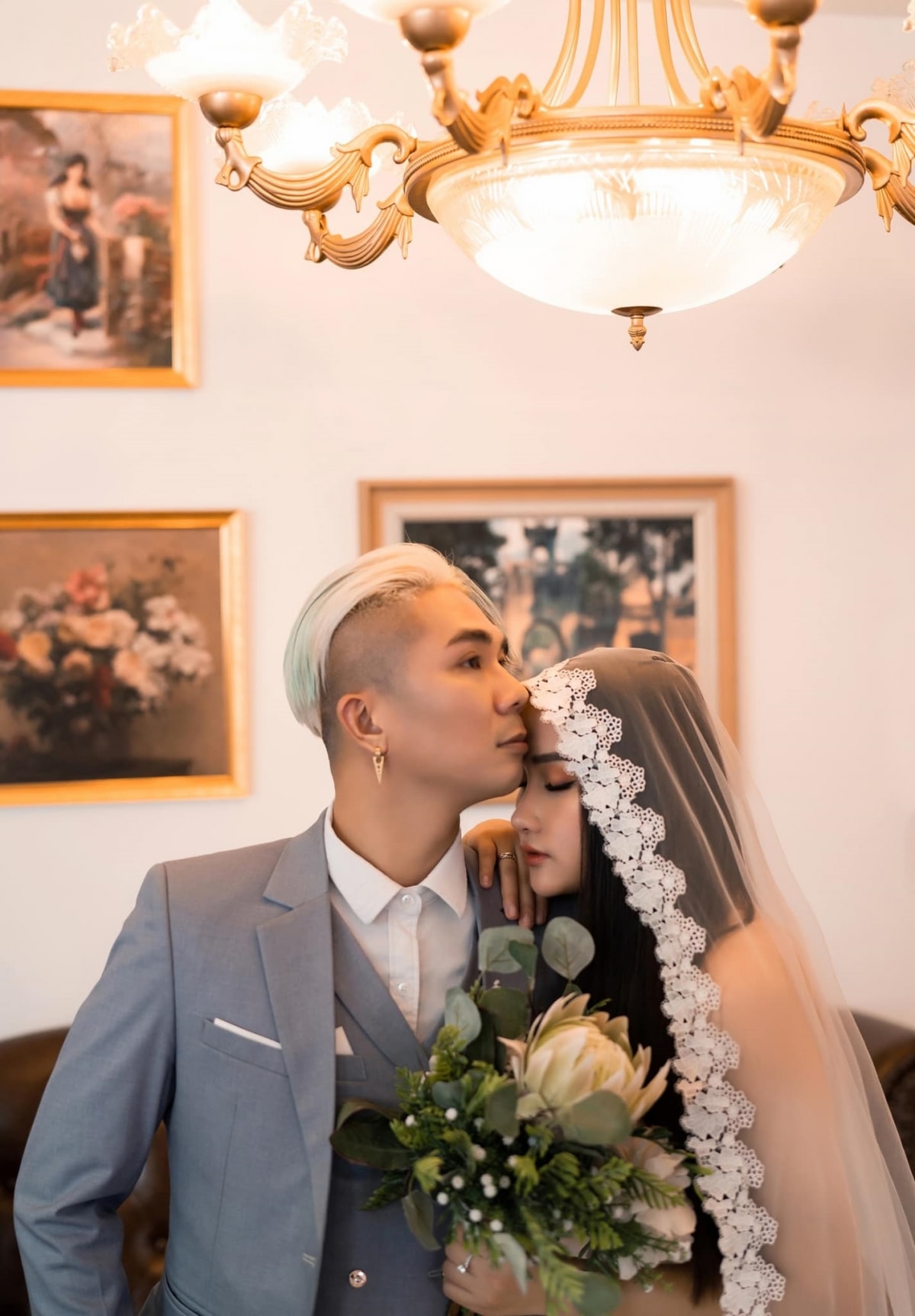 Khánh Đơn - Huỳnh Như đã chính thức về chung một nhà. Ảnh: Yeah1