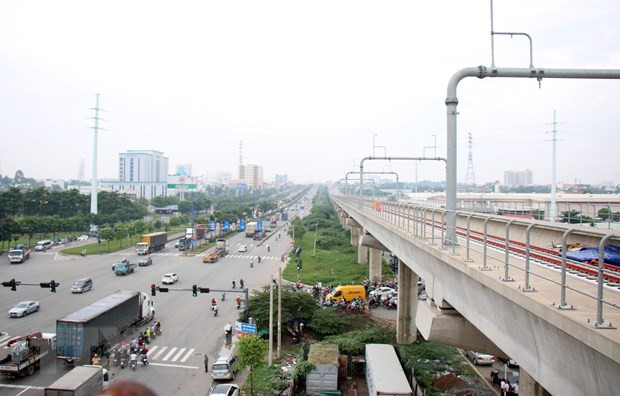 dự án các tuyến đường sắt đô thị Tp. Hồ Chí Minh (tuyến metro số 1 và số 2), nhưng đến nay các dự án này đã trở lại “bắt nhịp” và tạo được những bước chạy đà thuận lợi.