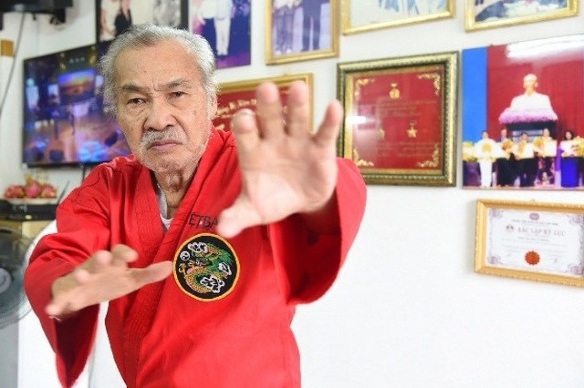 Lý Huỳnh được đánh giá là một trong bốn ngôi sao võ thuật của miền Nam.