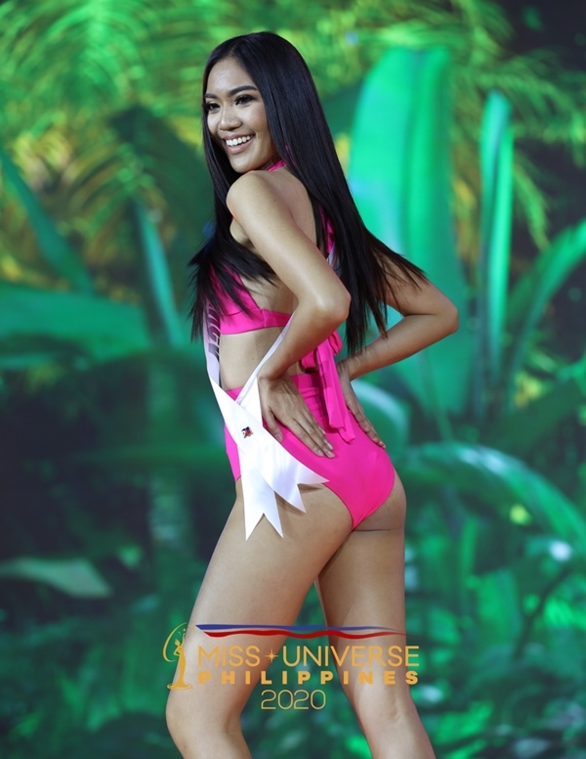 Noreen Mangawit, 21 tuổi, đại diện của Kalinga.