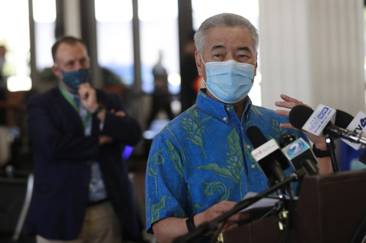 David Ige - thống đốc bang Hawaii có bài phát biểu tại sân bay