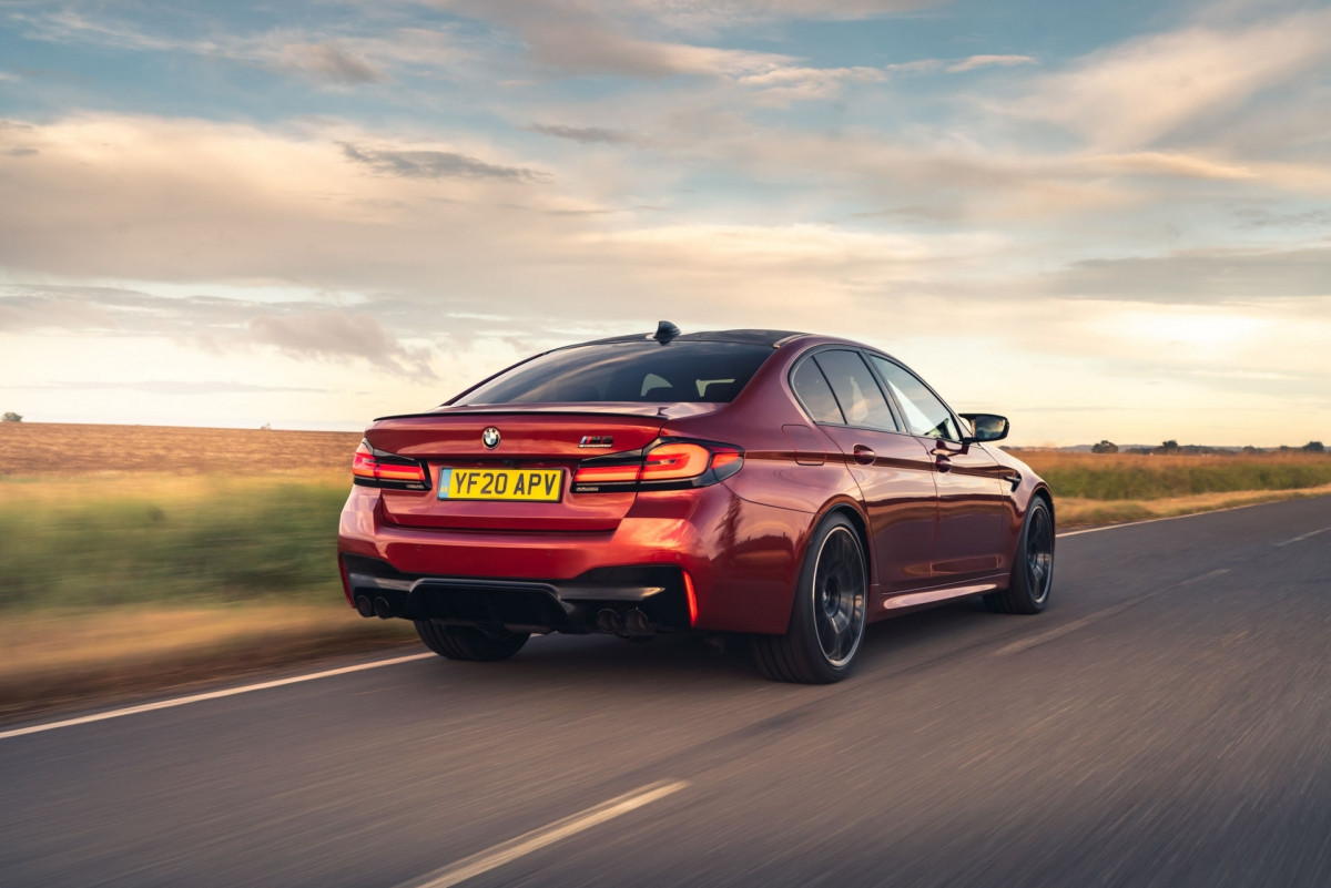 BMW M5 ấn tượng và 'ngầu' hơn với bản nâng cấp 2021  - 3