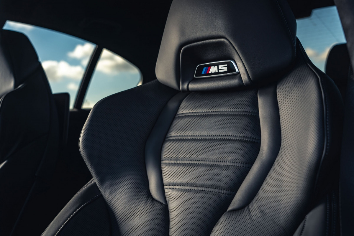 BMW M5 ấn tượng và 'ngầu' hơn với bản nâng cấp 2021  - 8