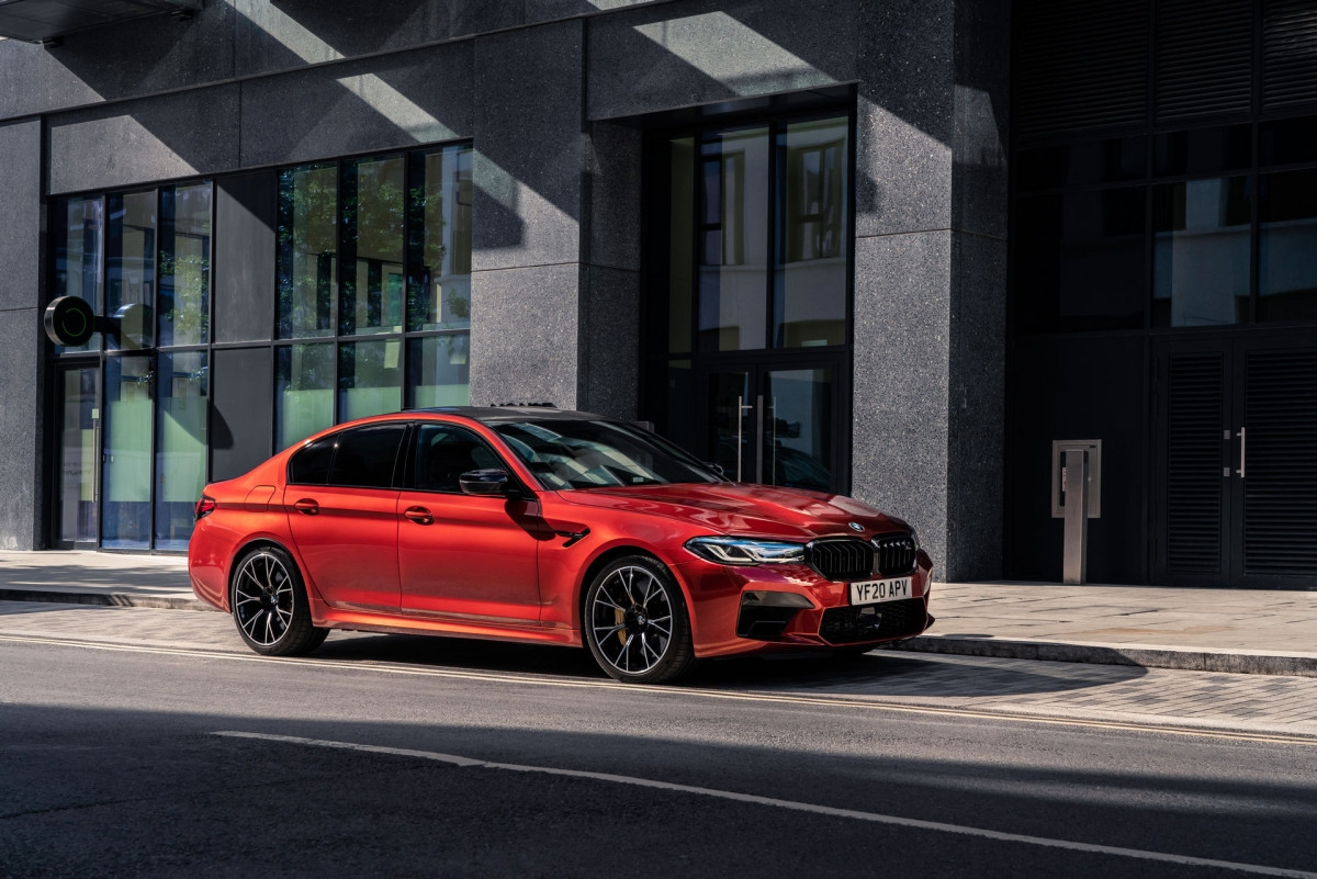 BMW M5 ấn tượng và 'ngầu' hơn với bản nâng cấp 2021  - 9