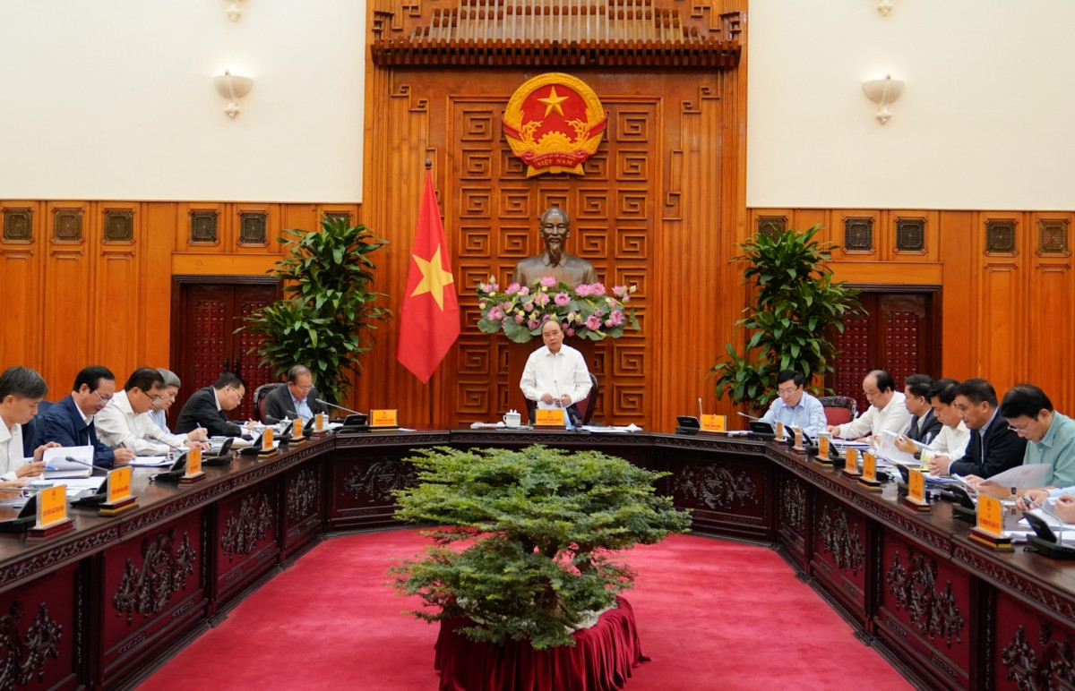Thủ tướng Nguyễn Xuân Phúc chỉ đạo an toàn phải đặt lên hàng đầu. Ảnh: VGP/Quang Hiếu.