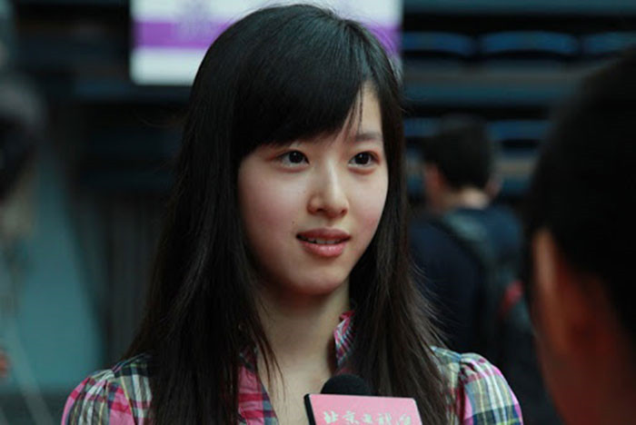 Thành tích học tập đáng nể của nữ tỷ phú trẻ nhất Trung Quốc - 6