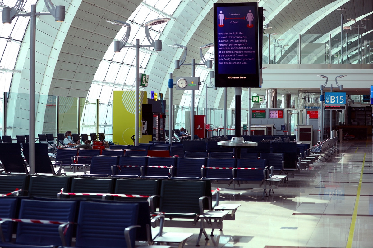 Sân bay quốc tế Dubai vắng khách. Nguồn: Reuters