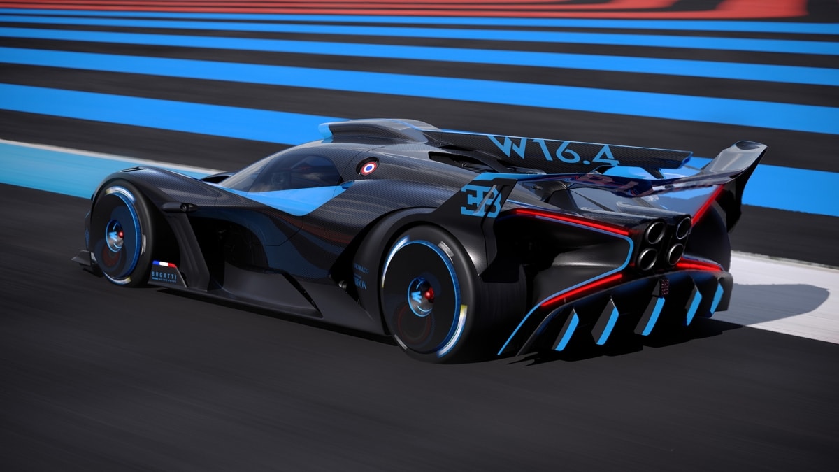 Hiện tại, Bugatti Bolide chỉ mới là chiếc xe được ra mắt nhằm phô diễn khả năng thiết kế của Bugatti ở lĩnh vực siêu xe đua.