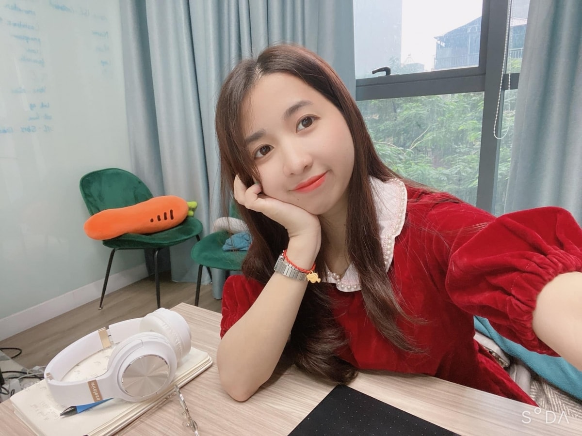 Nữ họa sĩ Thanh Huyên, sinh năm 1992, admin Đại Việt Cổ Phong.