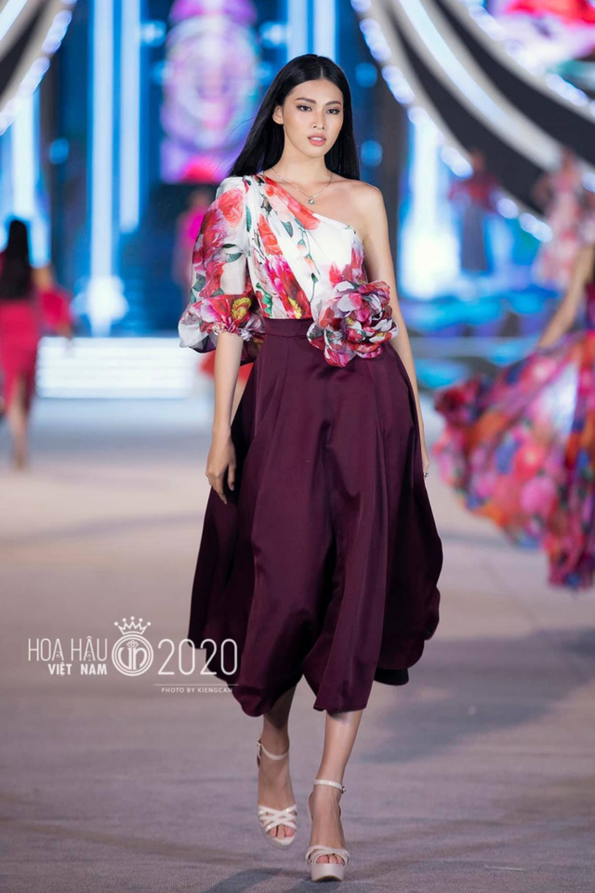 Học vấn vượt trội của Hoa hậu Việt Nam 2020 và hai á hậu - 13