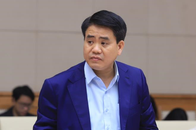 Ông Nguyễn Đức Chung dùng số điện thoại nước ngoài, Viber liên lạc với đồng phạm - 1
