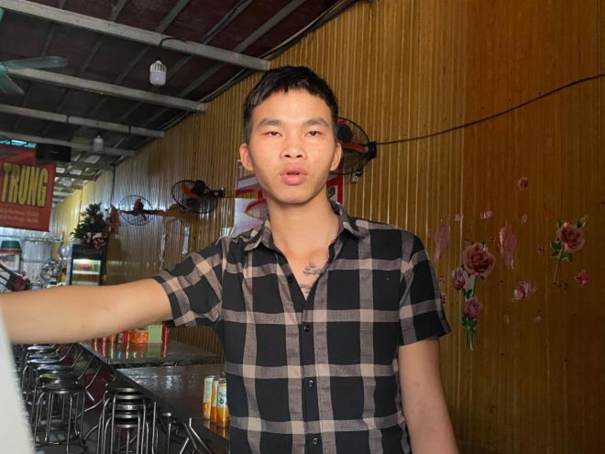 Trương Quang Dương rất sốc khi biết tin em trai bị nữ chủ quán bánh xèo đánh đập dã man.