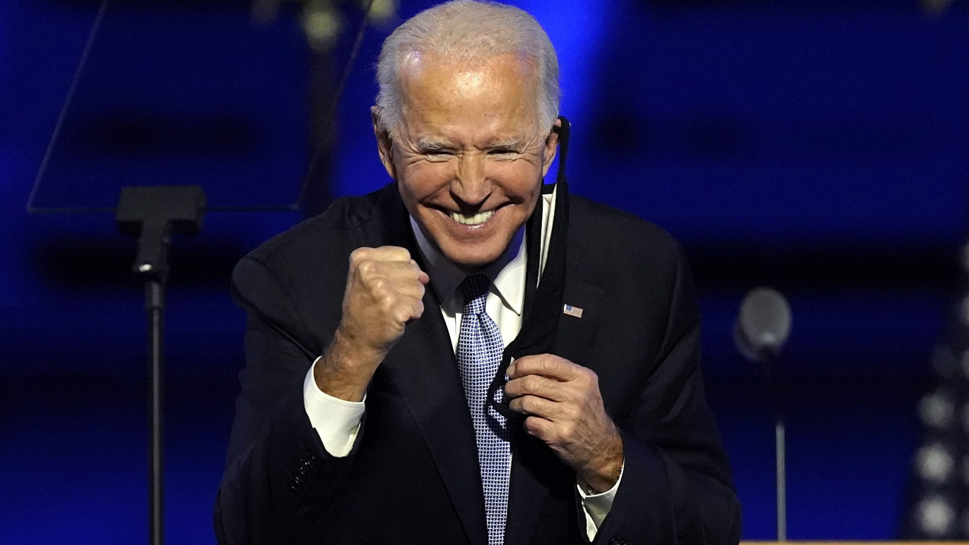 Kết quả bầu cử Mỹ: Loạt bang xác nhận Biden thắng cử - 1