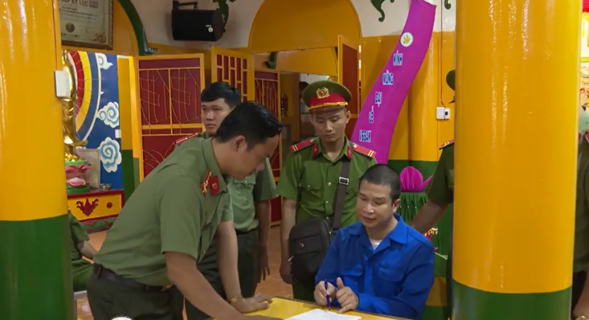 Phạm Văn Cung lúc bị bắt.