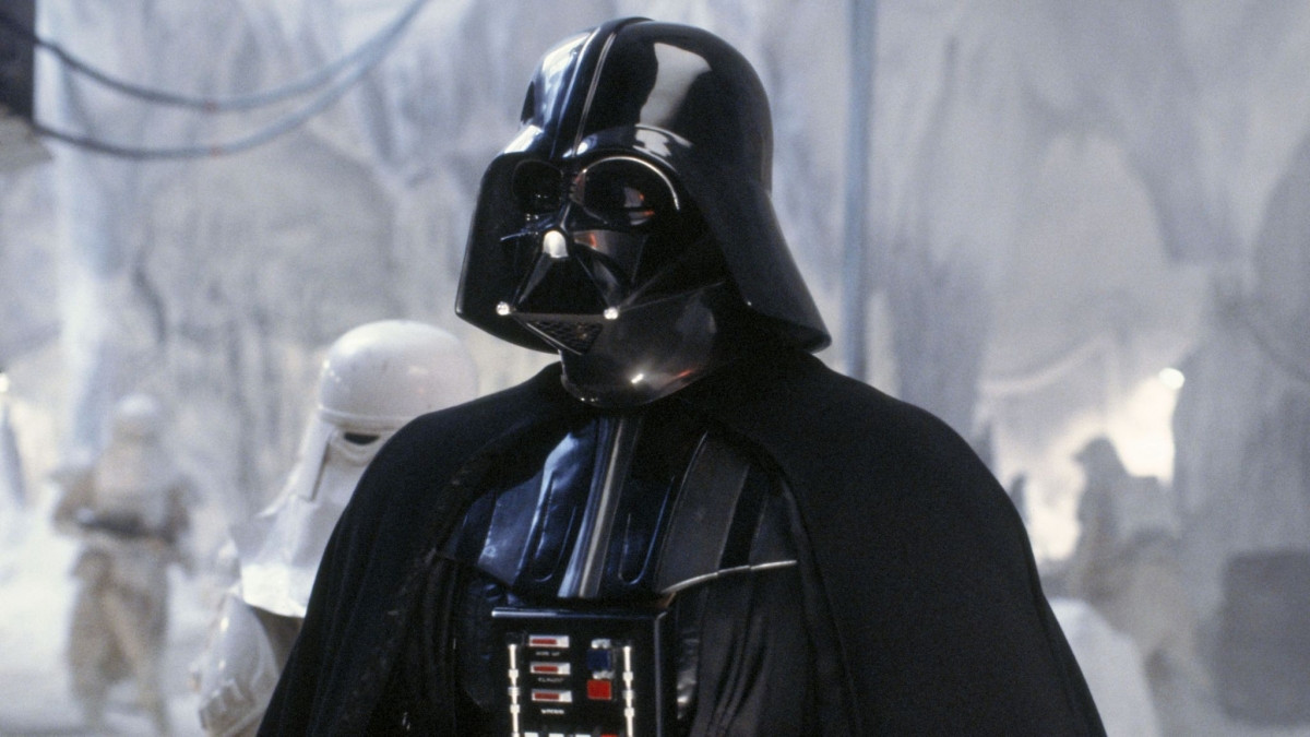 David Prowse nổi tiếng với vai diễn Darth Vader trong bộ phim Star Wars. Nguồn: Sky