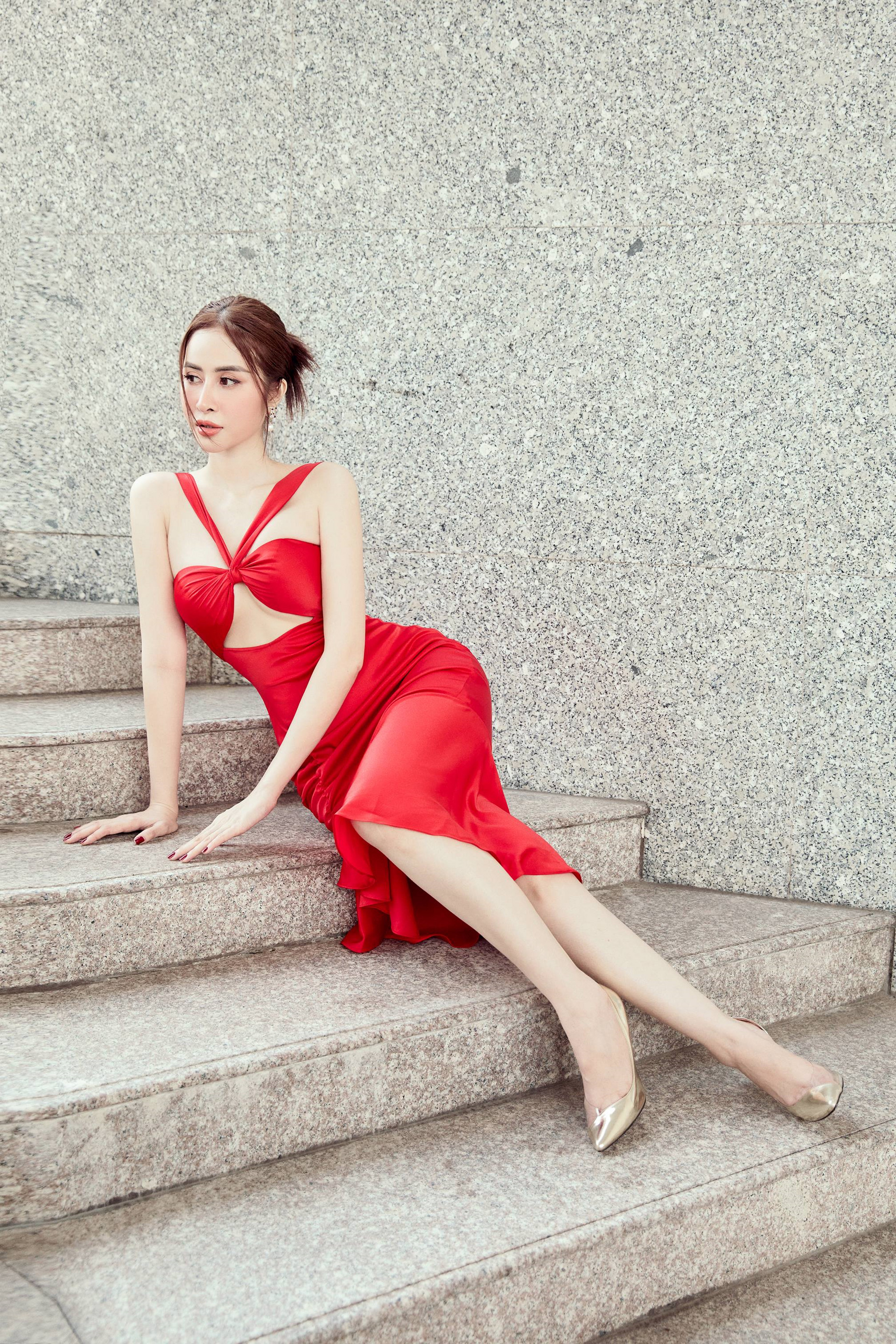 Hoa hậu Phan Ngọc Hân tái xuất gợi cảm sau cú sốc về tình cảm và kinh doanh - 3
