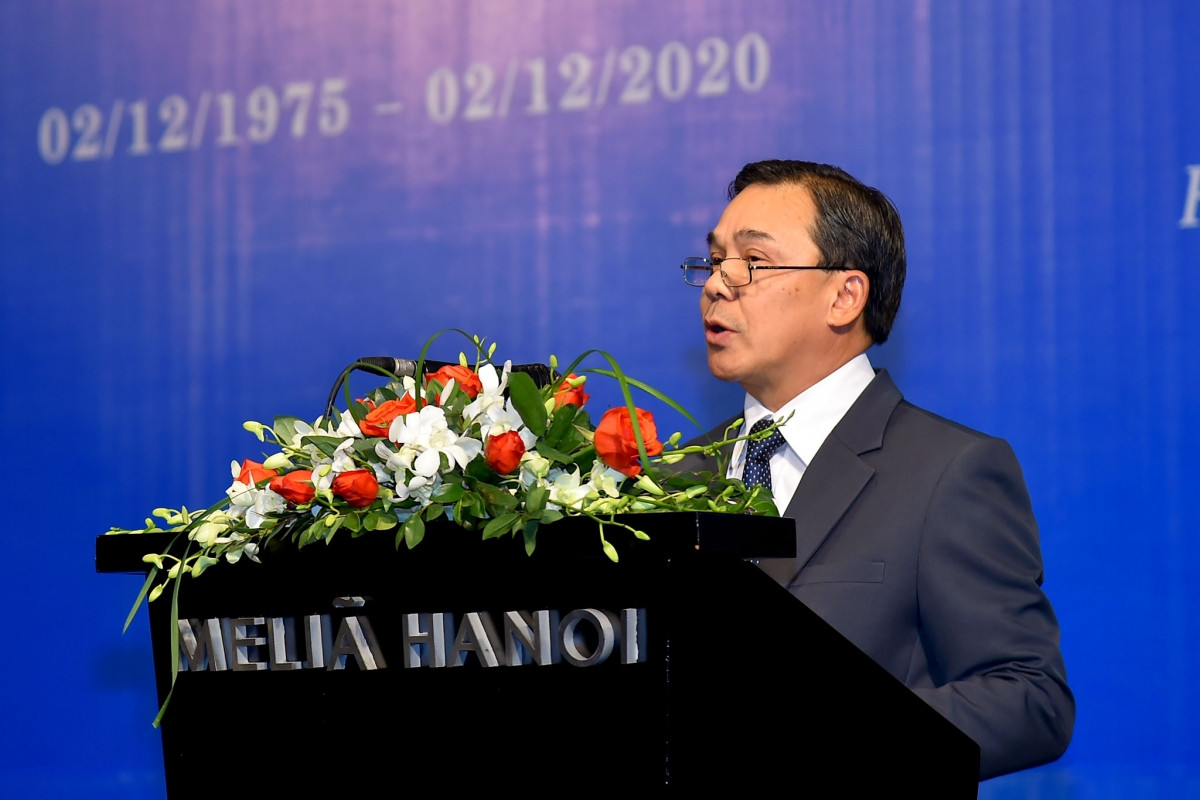 Đại sứ Lào Sengphet Houngboungnuang phát biểu tại buổi chiêu đãi.