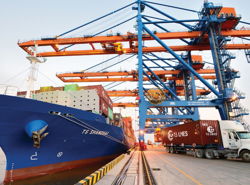 Cổ phiếu doanh nghiệp cảng biển ‘bốc đầu’ tăng mạnh - 1