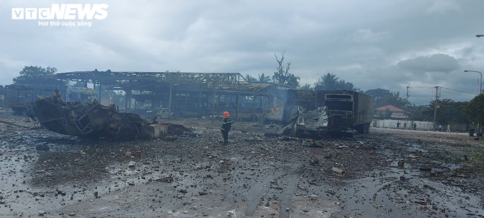 Xe chở pháo hoa phát nổ gần cửa khẩu Lao Bảo: Thông tin mới nhất - 1