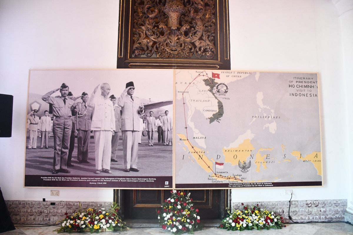 Triển lãm trưng bày hình ảnh Chủ tịch Hồ Chí Minh tới Indonesia năm 1959