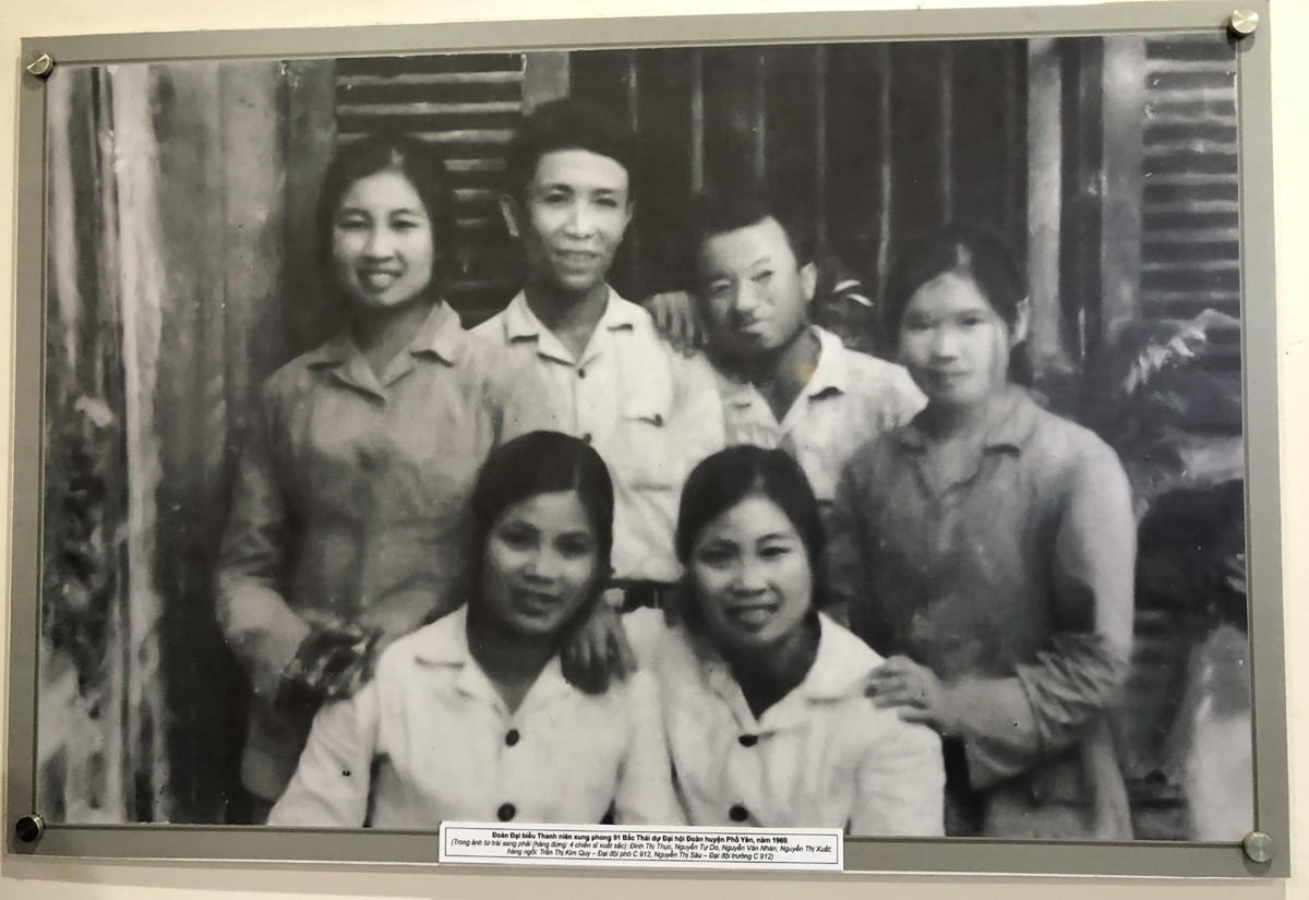 Ảnh tư liệu: Đoàn đại biểu TNXP 91 Bắc Thái dự Đại hội Đoàn huyện Phổ Yên năm 1969.
 