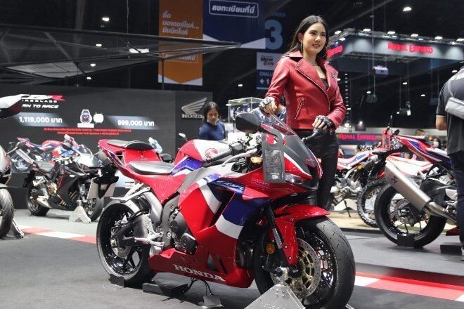 Xe Honda CBR600RR 2021 giá 422 triệu đồng có gì nổi bật? - 1