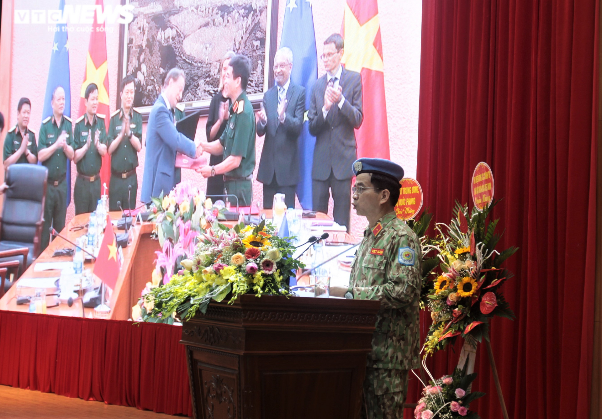 Hoạt động gìn giữ hòa bình là trụ cột đối ngoại quốc phòng Việt Nam - 2