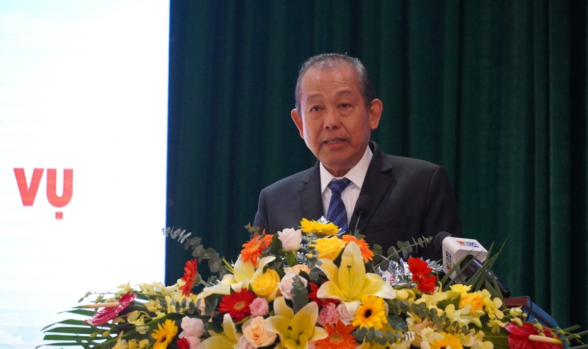Uỷ viên Bộ Chính trị - Phó Thủ tướng thường trực Trương Hoà Bình phát biểu chỉ đạo.