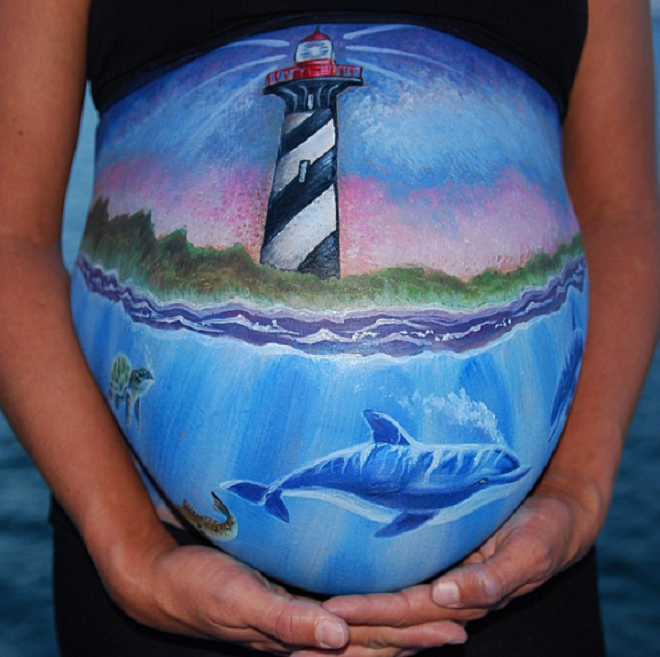 Mê mẩn loạt tranh vẽ trên bụng bầu của những người mẹ sắp sinh - 13