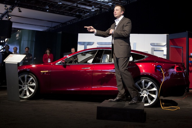 Elon Musk quay trở lại vị trí giàu nhất thế giới - 1