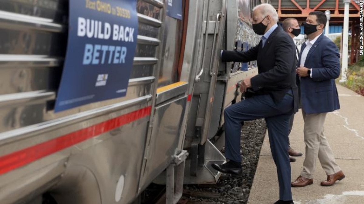 Ông Biden không đi tàu Amtrak tới lễ nhậm chức do lo ngại an ninh - 1