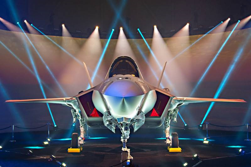 Chê F-35 quá tốn kém, Mỹ tính thay thế tiêm kích mới - 1
