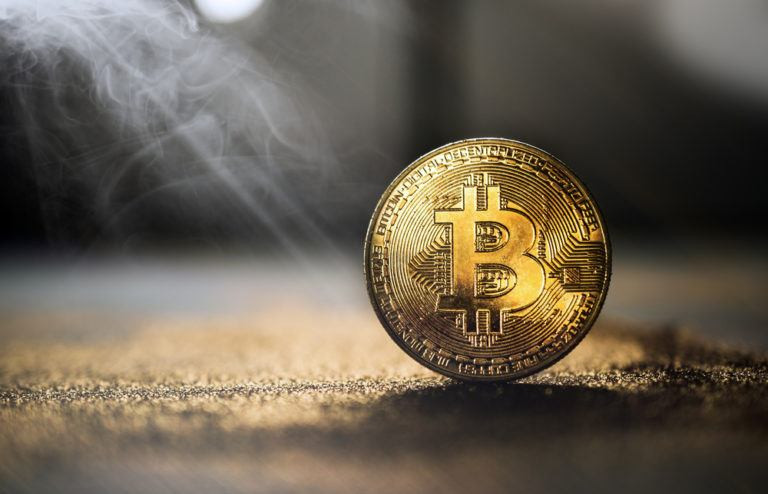Giá Bitcoin hôm nay 19/1: Bitcoin trở đầu, thị trường ngập sắc xanh - 1
