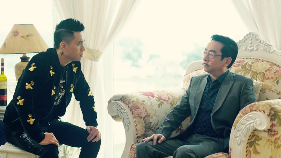 Việt Anh hứa làm web drama lấy cảm hứng từ 'Người phán xử', tặng NSND Hoàng Dũng - 1