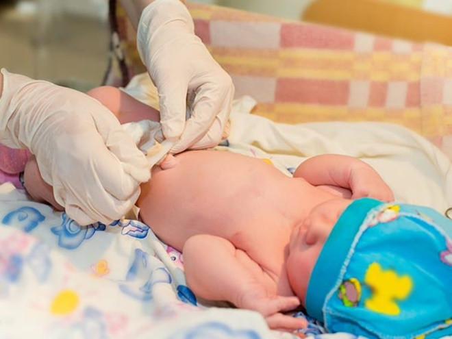 Những biến chứng nguy hiểm ở trẻ sơ sinh khi mẹ bị tiểu đường thai kỳ - 9