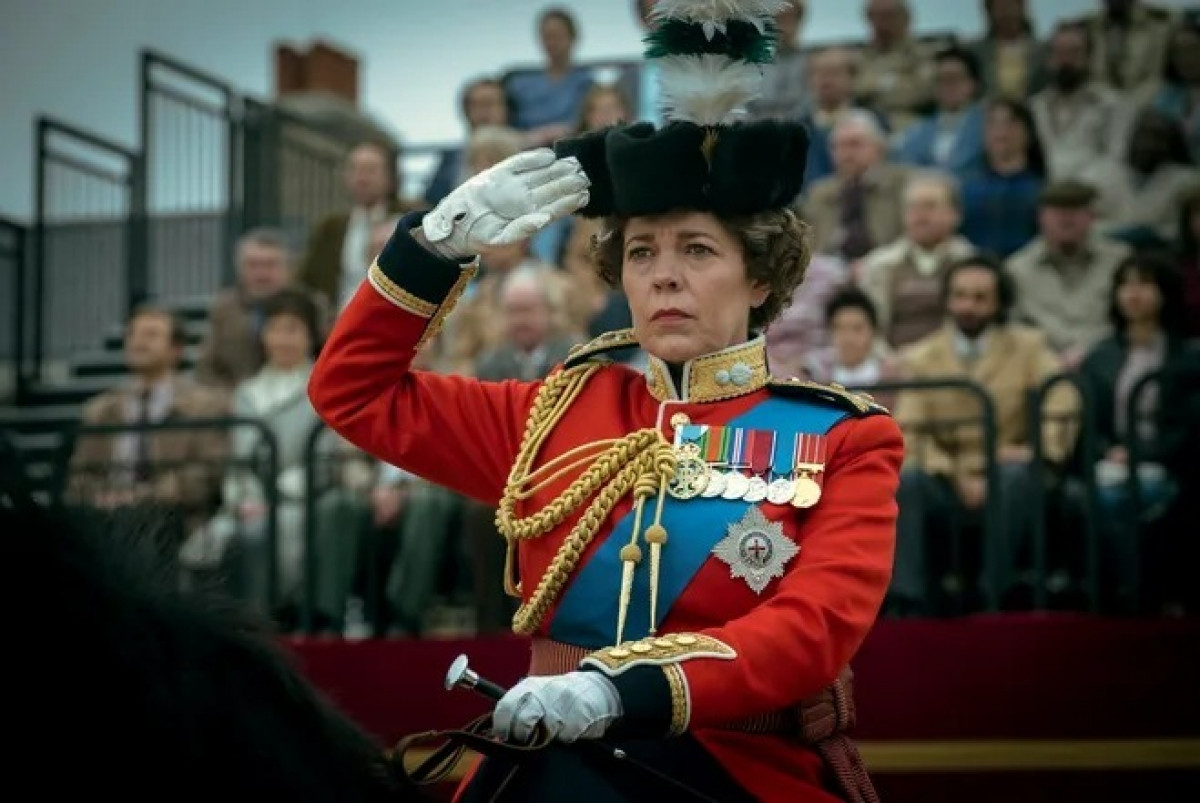 Nữ diễn viên Olivia Coldman trong vai Nữ hoàng