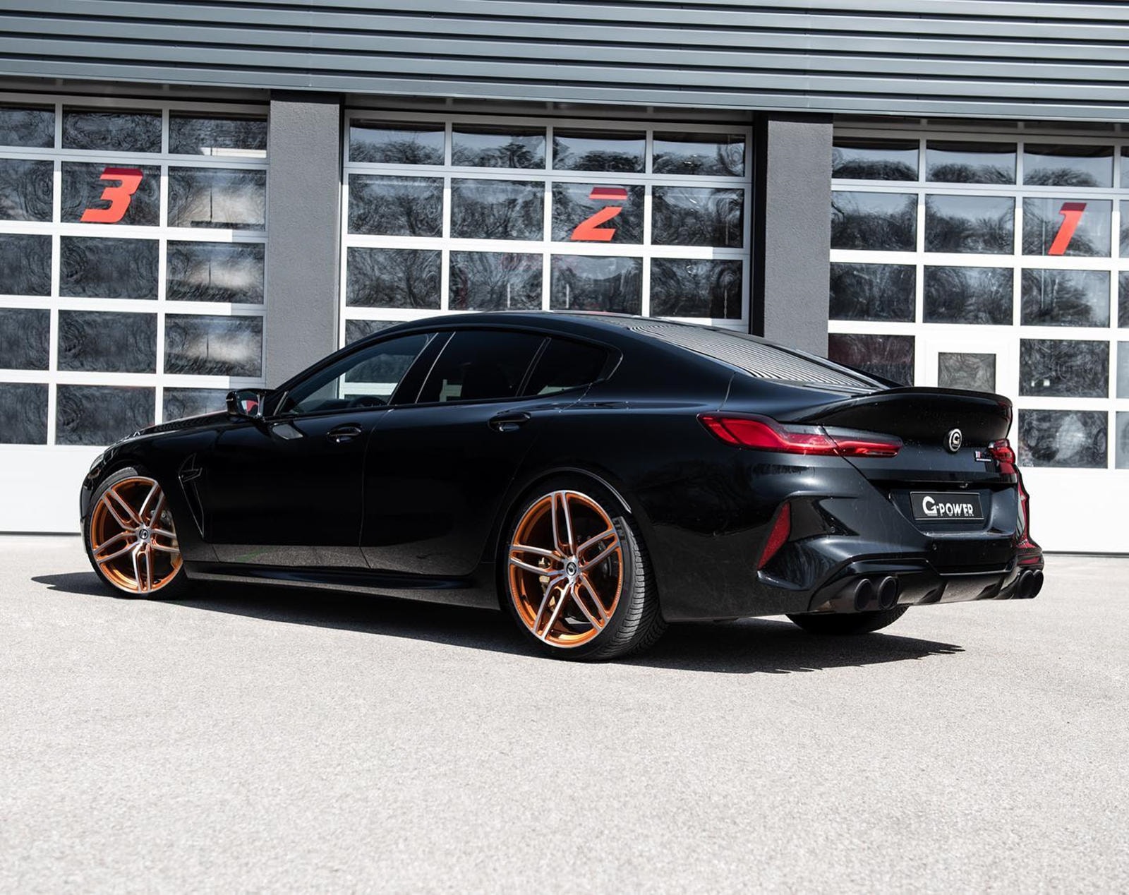 'Quái vật' BMW M8 Gran Coupe 809 mã lực tốc độ hơn 321km/h - 2