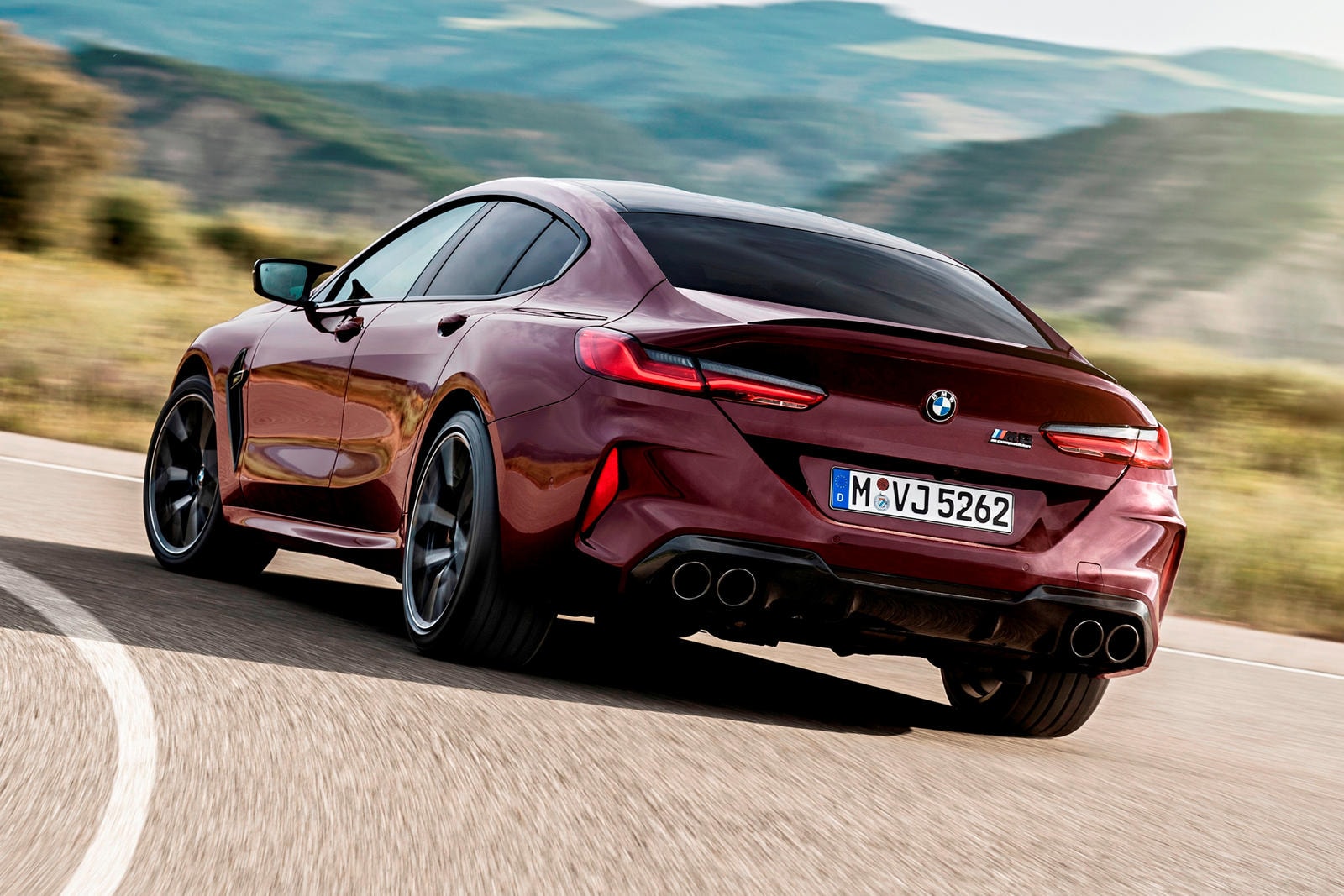 'Quái vật' BMW M8 Gran Coupe 809 mã lực tốc độ hơn 321km/h - 6