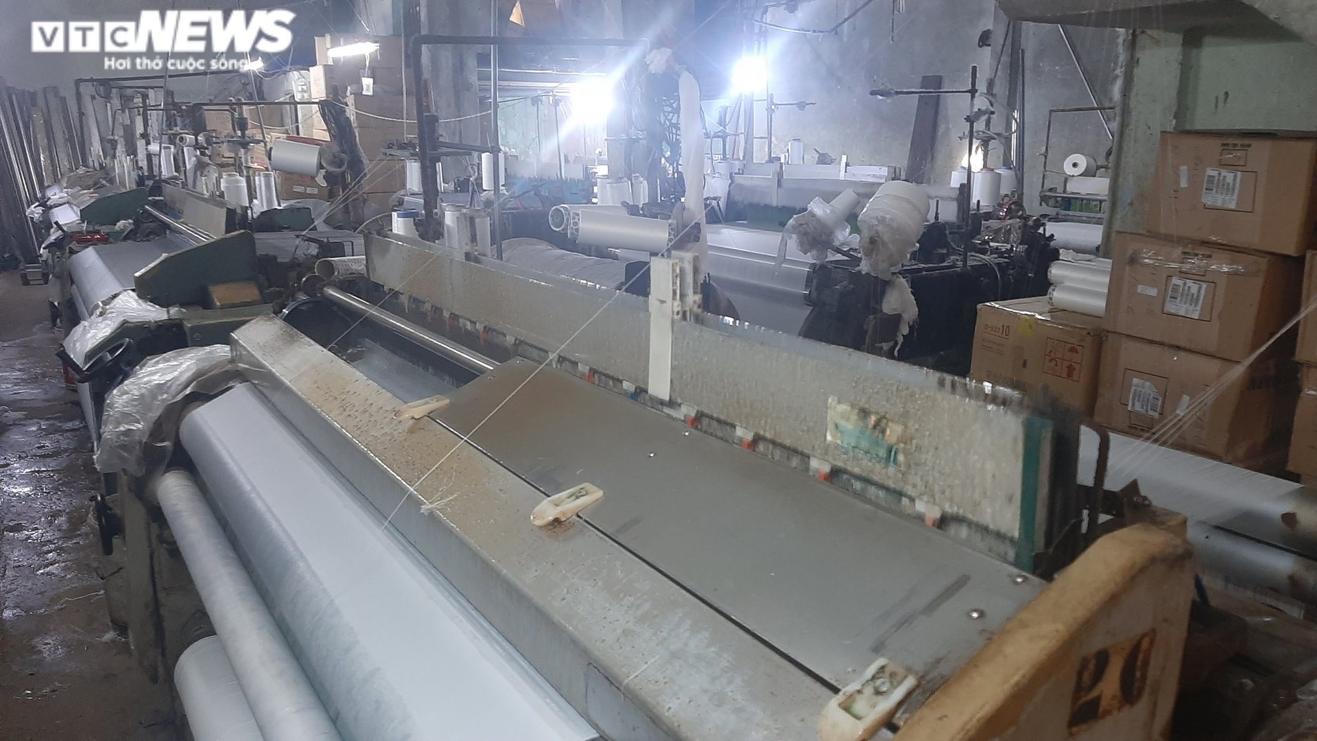 Ảnh: Những xưởng dệt vải cuối cùng ở Sài Gòn - 1