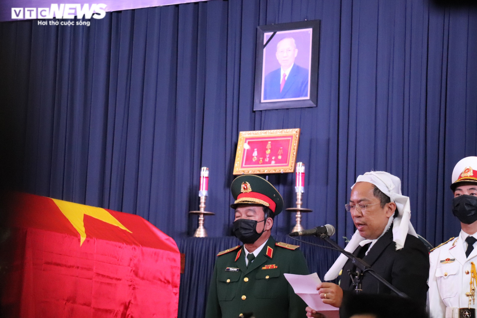Con trai nguyên Phó Thủ tướng Trương Vĩnh Trọng nghẹn ngào nói lời tiễn biệt cha - 1