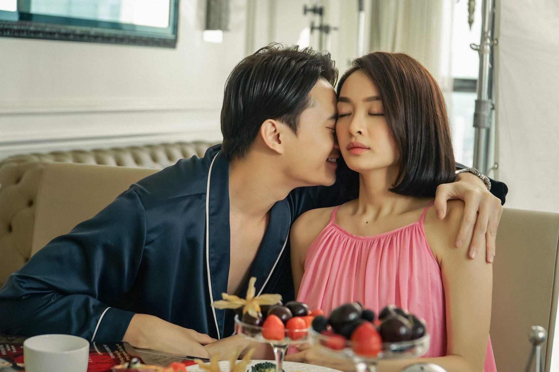 5 cảnh quay nóng bỏng của Kaity Nguyễn trong 'Gái già lắm chiêu V' - 2