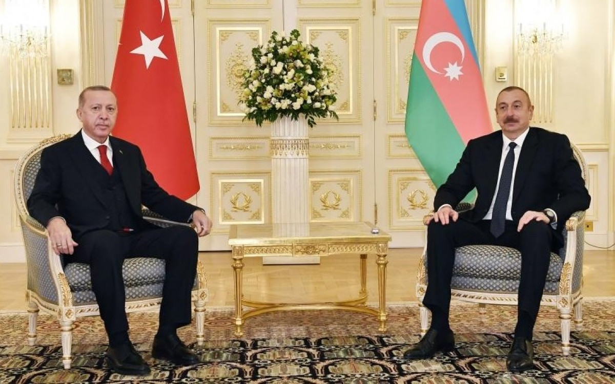 Tổng thống Azerbaijan Ilham Aliyev (bên phải) hội đàm với người đồng cấp Thổ Nhĩ Kỳ Tayyip Erdogan vào ngày 11/12/2020. Ảnh: Azernews.