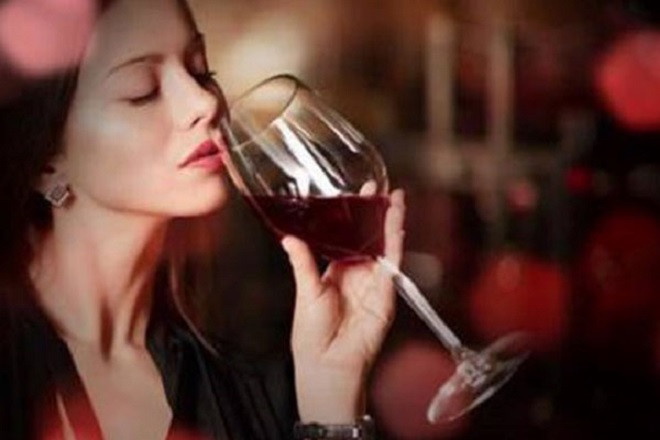 7 sai lầm khi uống rượu vang khiến bạn trở nên quê mùa - 1