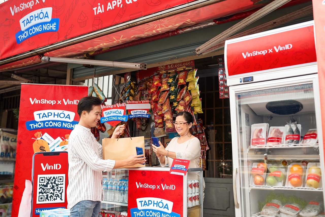 VinShop tặng gói bảo hiểm sức khỏe cho 65.000 chủ tạp hóa - 2
